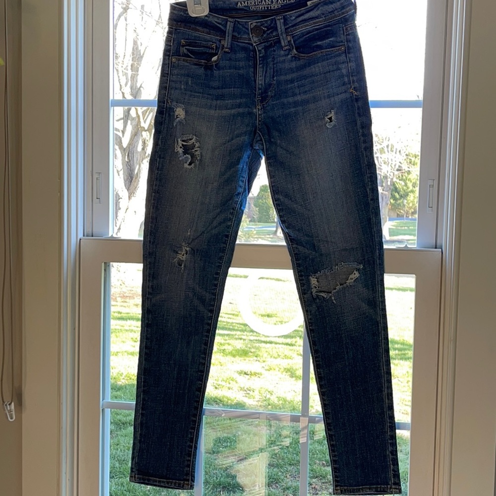 American Eagle Super Skinny Size 2 Jeans